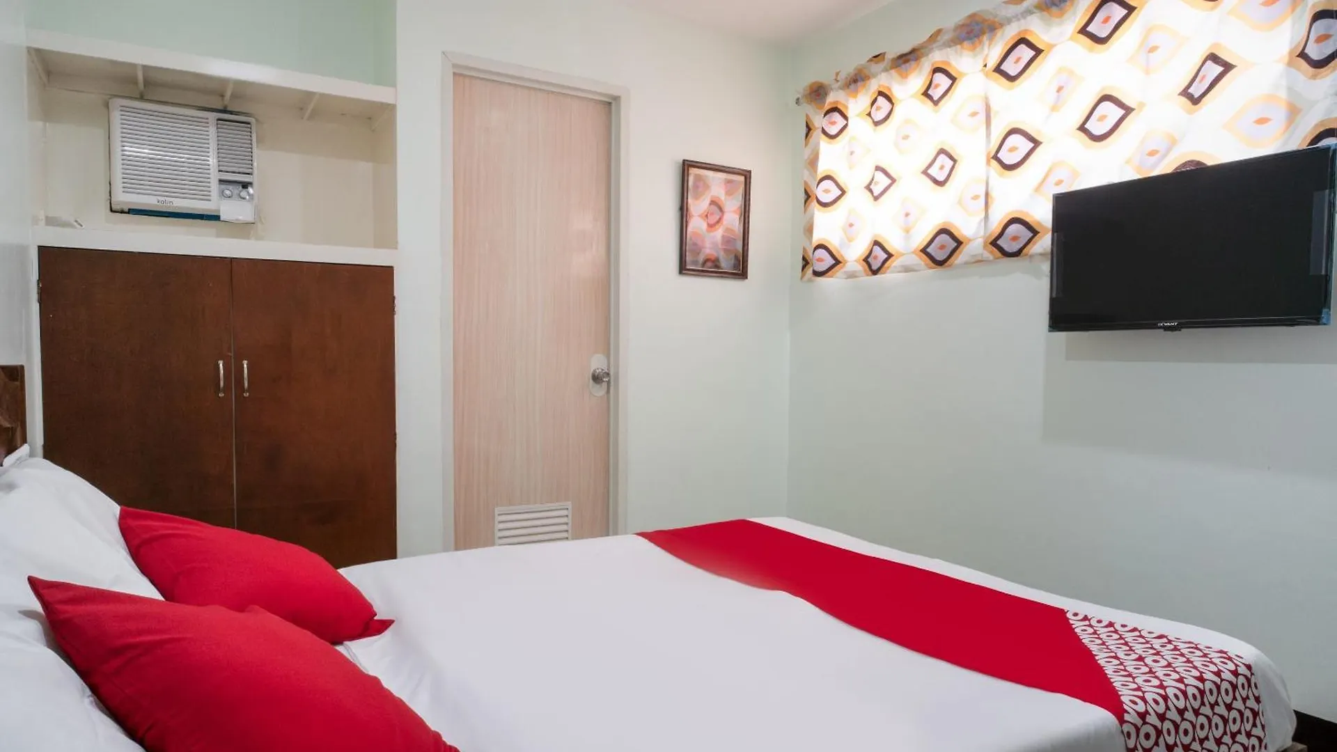 *** Hotel Super Oyo 604 Chateau Cinco Dormitel Davao Philippines