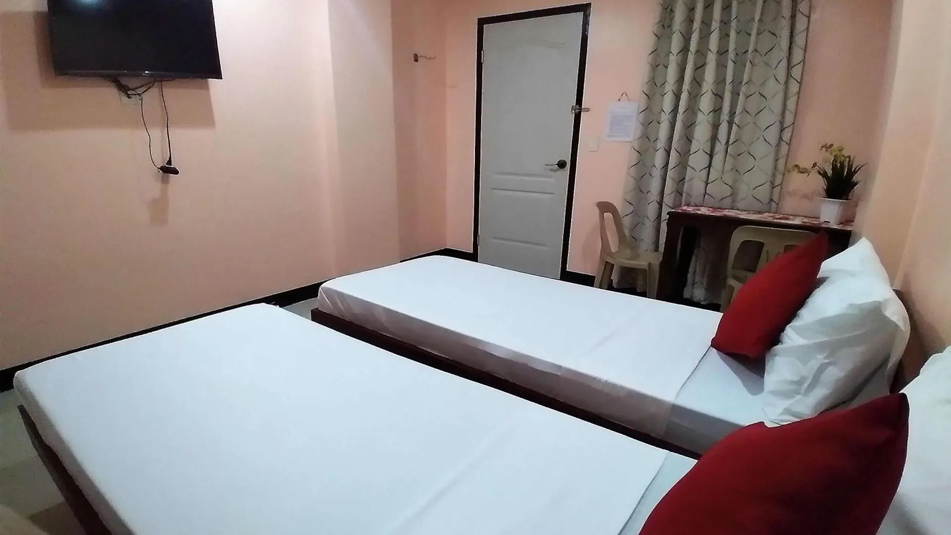 Super Oyo 604 Chateau Cinco Dormitel Davao Hotel